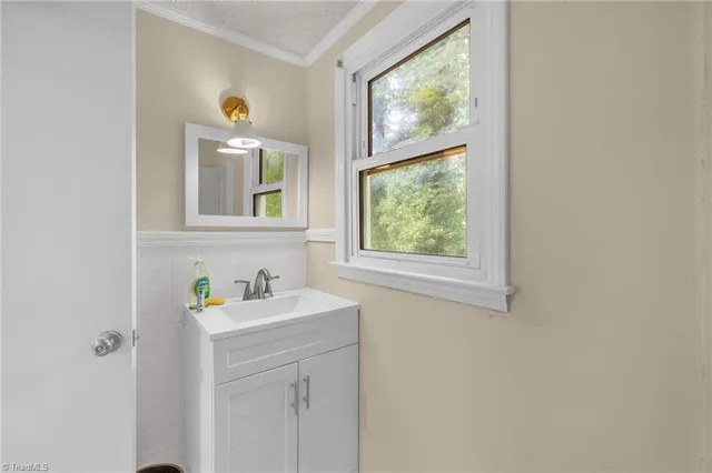 $125,000 | 905 Mint Avenue, High Point, NC 27260