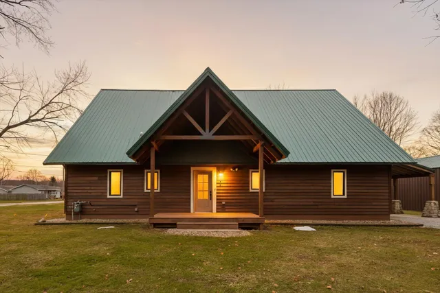 $445,000 | 426 Elizabeth Street, Buchanan, MI 49107