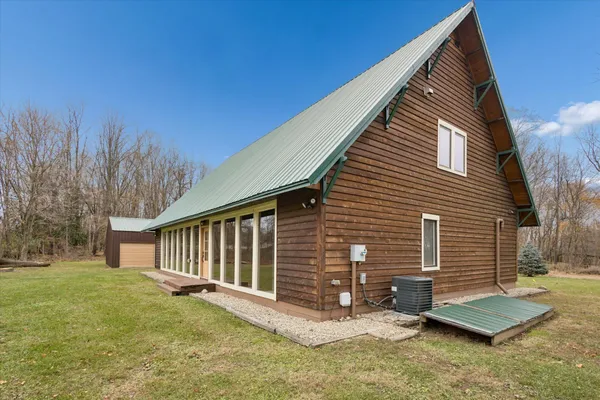 $430,000 | 426 Elizabeth Street, Buchanan, MI 49107