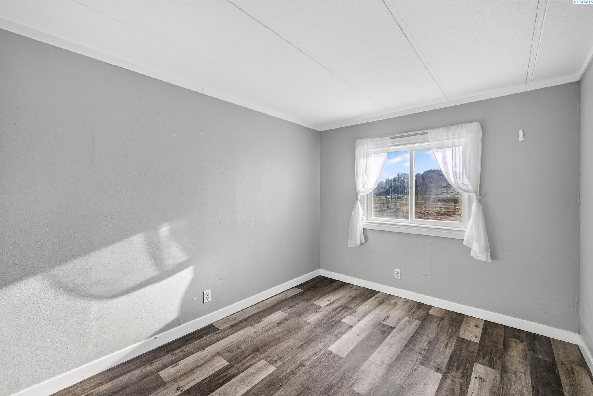 44104 South Morton Road Kennewick, WA 99337 - Photo 20 of 50 Gallery Image 20