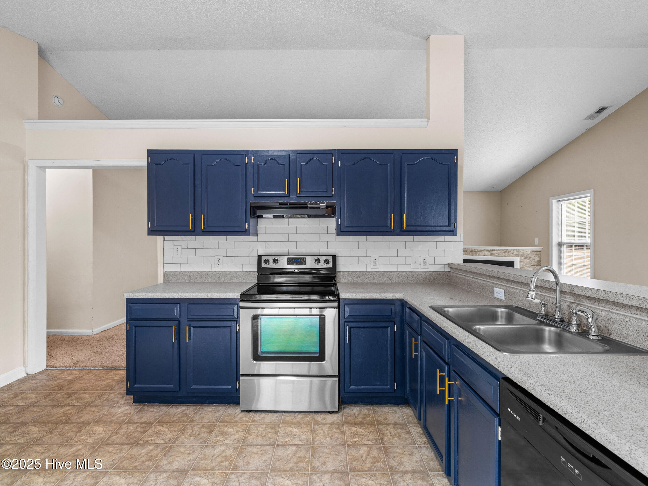 186 Liberty Park Road Jacksonville, NC 28540 - Photo 19 of 47 025a3490