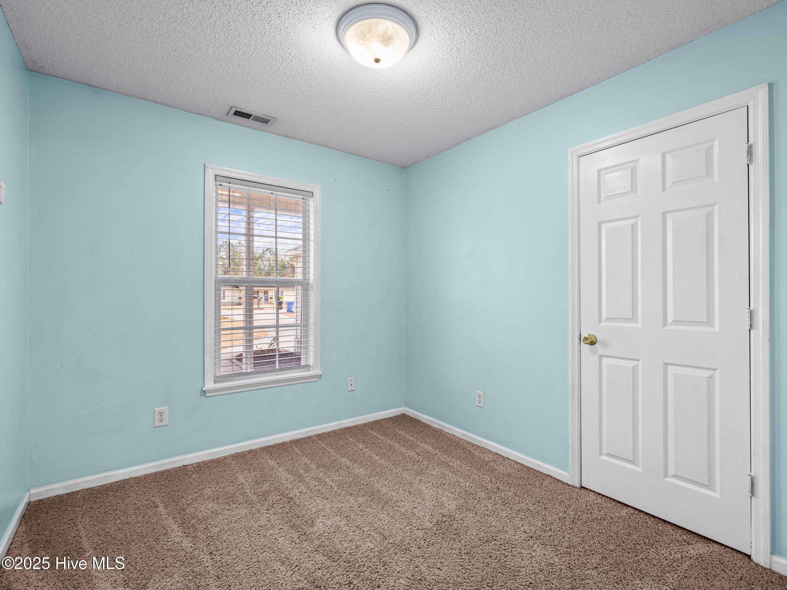 186 Liberty Park Road Jacksonville, NC 28540 - Photo 30 of 47 025a3523