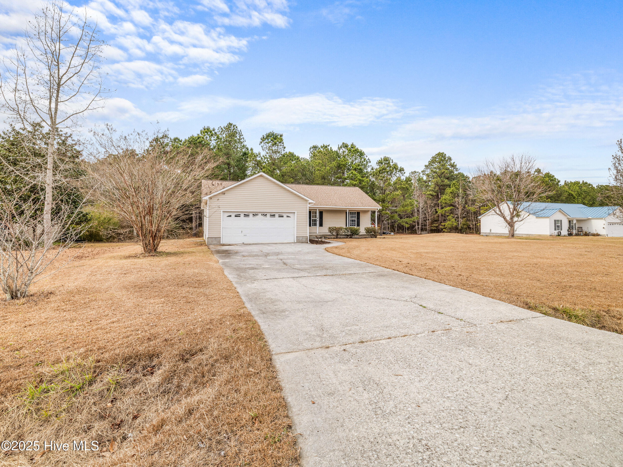 186 Liberty Park Road Jacksonville, NC 28540 - Photo 4 of 47 025a3445