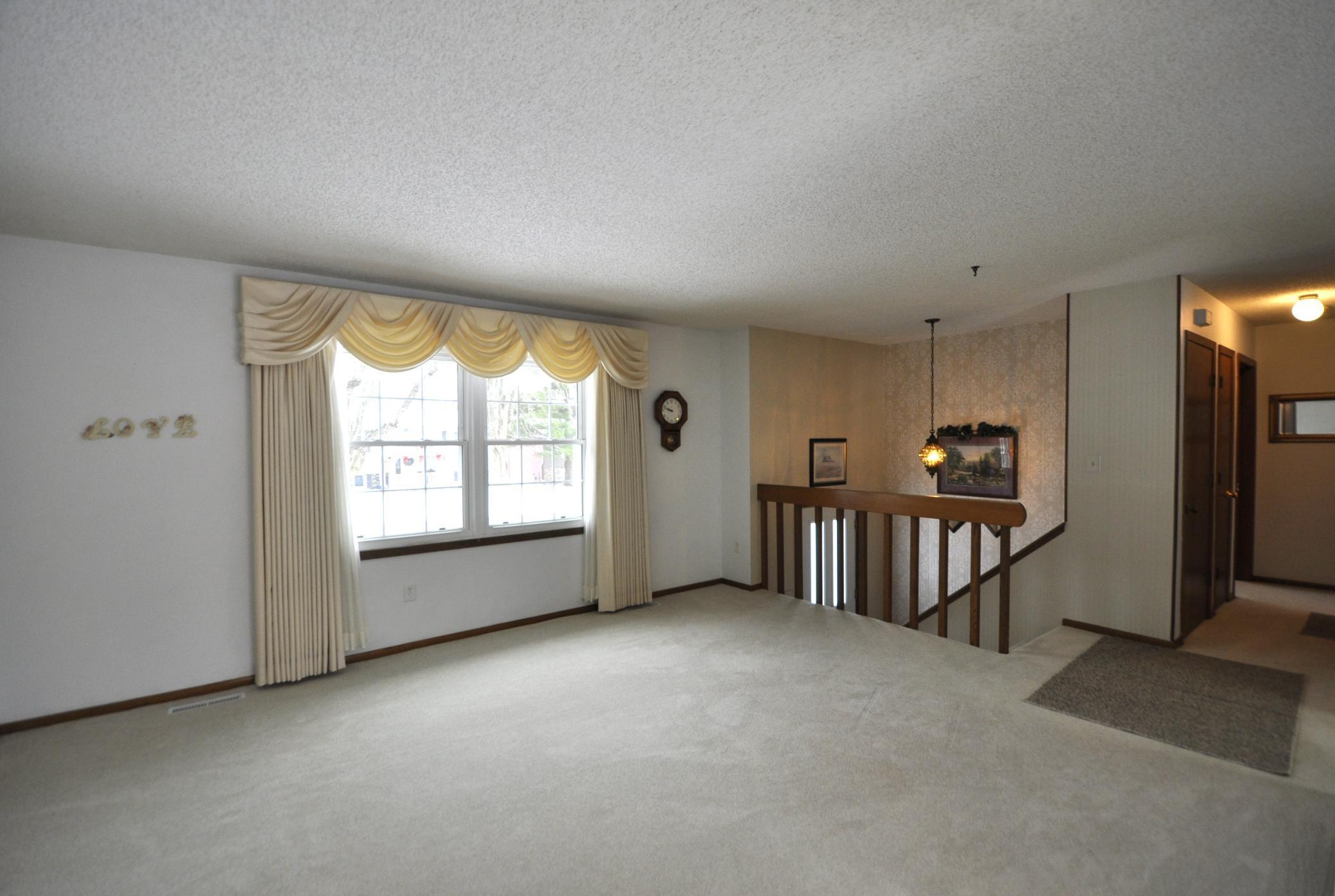 805 36th Street Southwest Rochester, MN 55902 - Photo 2 of 25