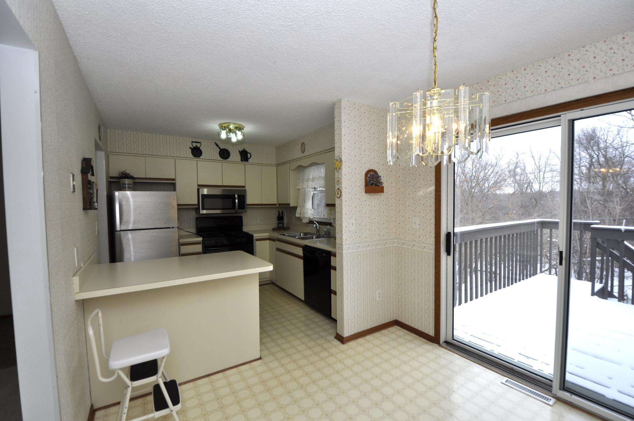 805 36th Street Southwest Rochester, MN 55902 - Photo 6 of 25