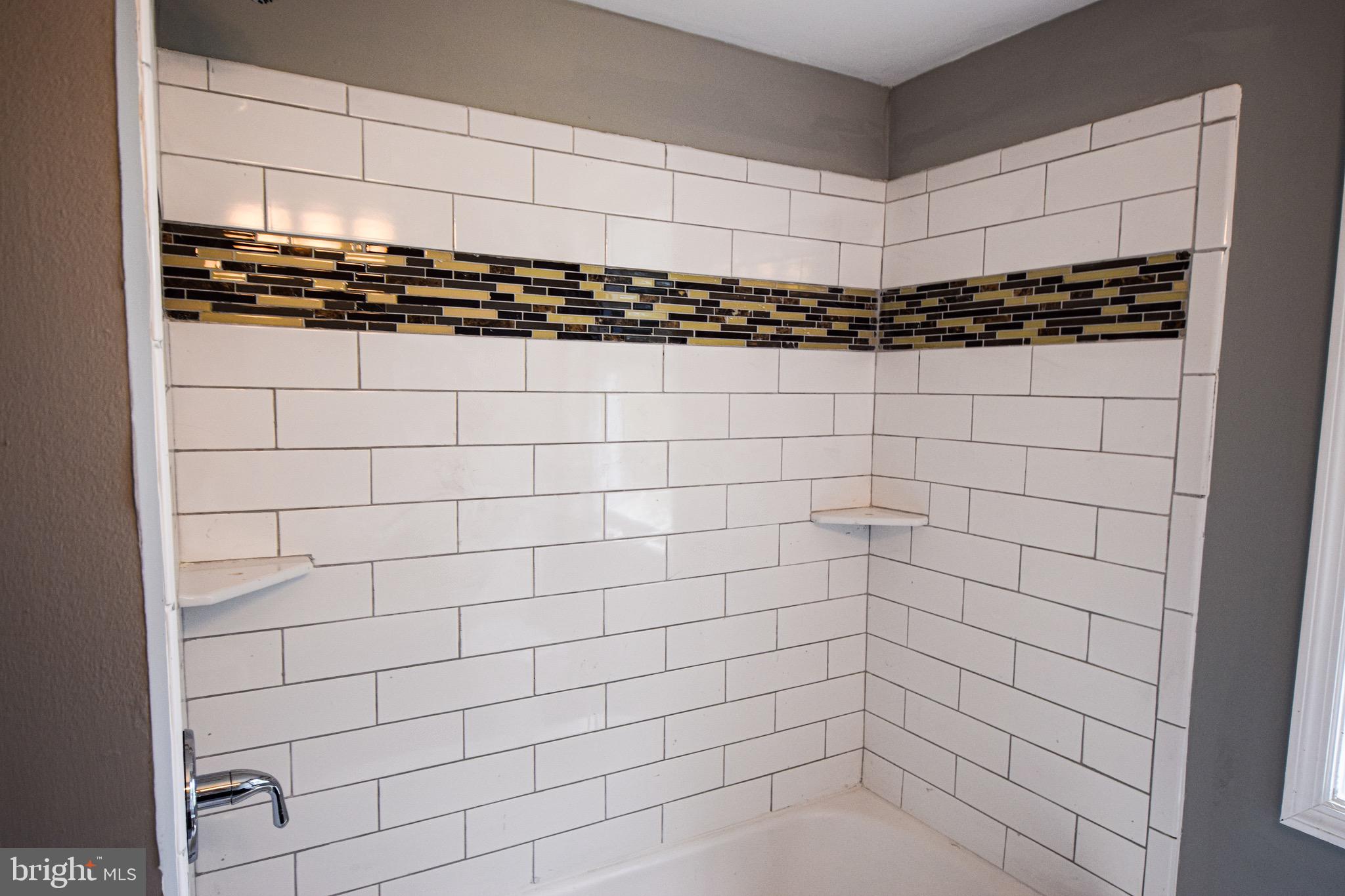 5812 Falkirk Road Baltimore, MD 21239 - Photo 18 of 32 Bathroom