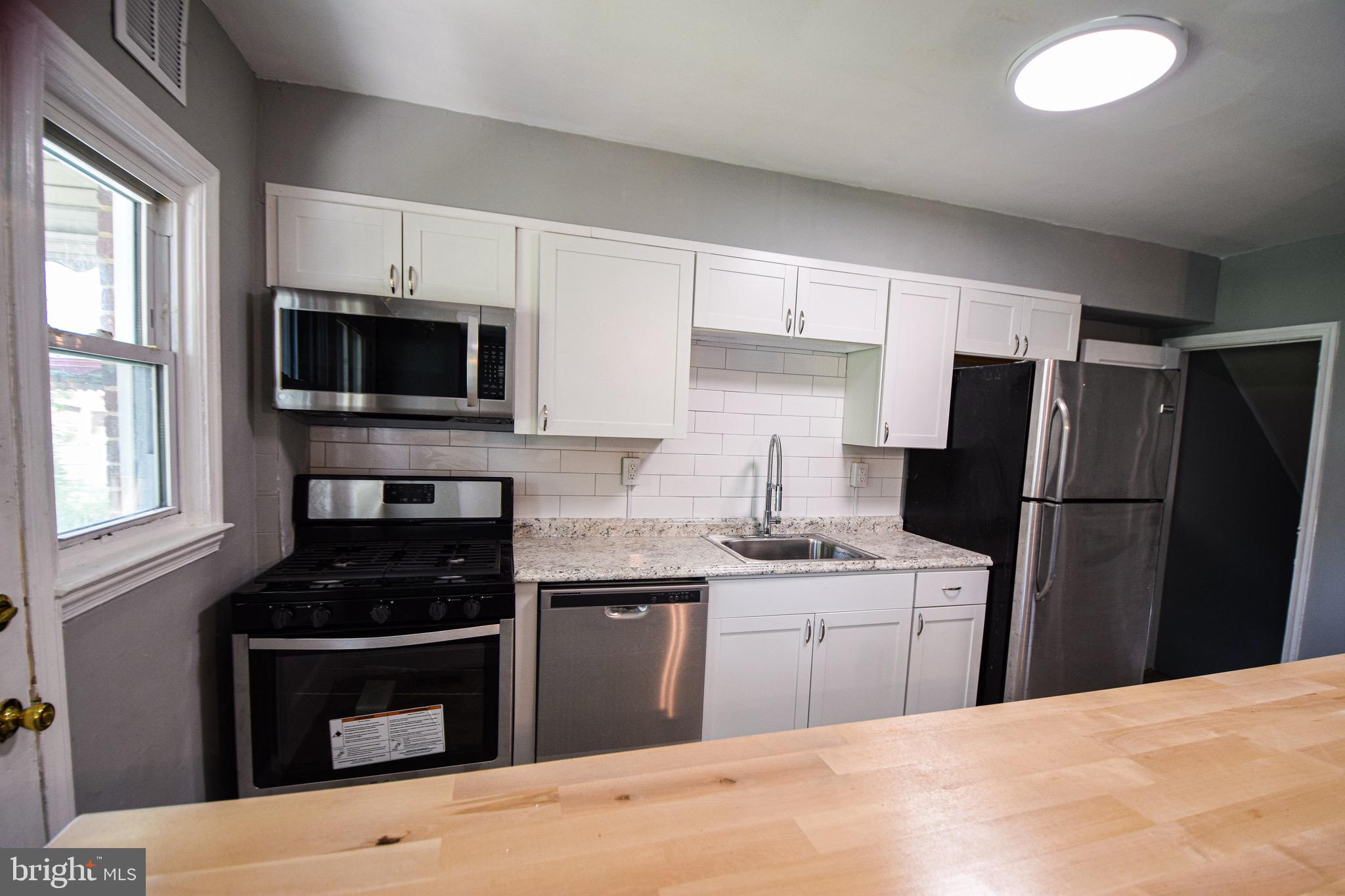 5812 Falkirk Road Baltimore, MD 21239 - Photo 8 of 32 Kitchen