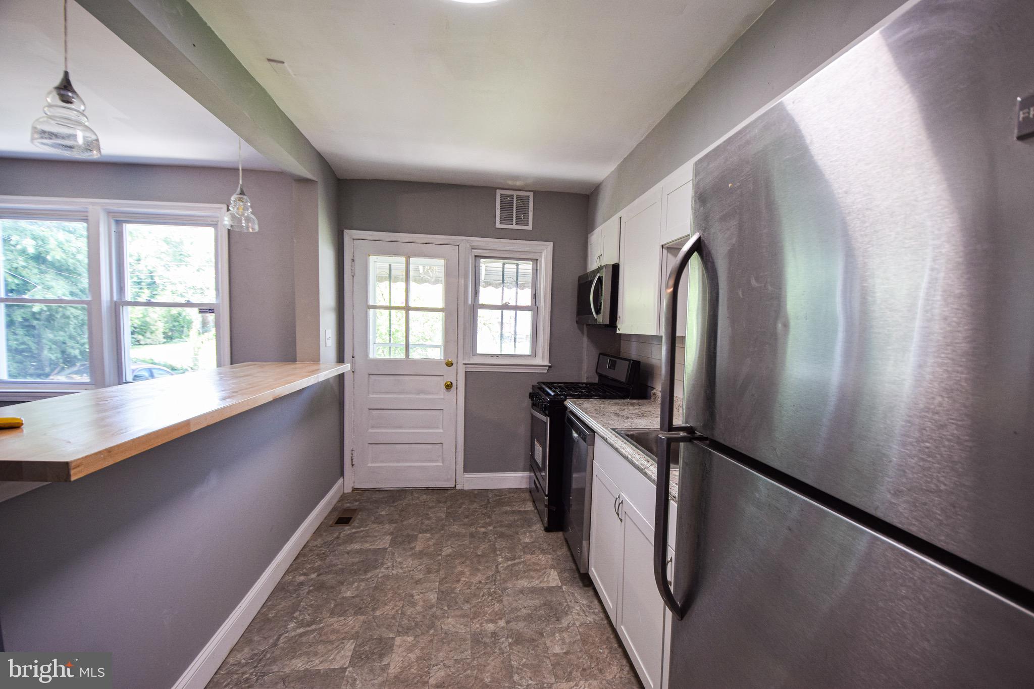 5812 Falkirk Road Baltimore, MD 21239 - Photo 9 of 32 Kitchen