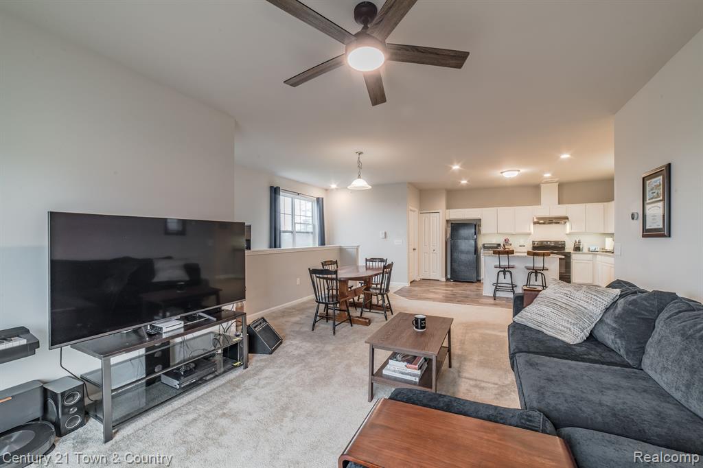 9864 Ridge Run Street, Unit 43 Howell, MI 48855 - Photo 8 of 23