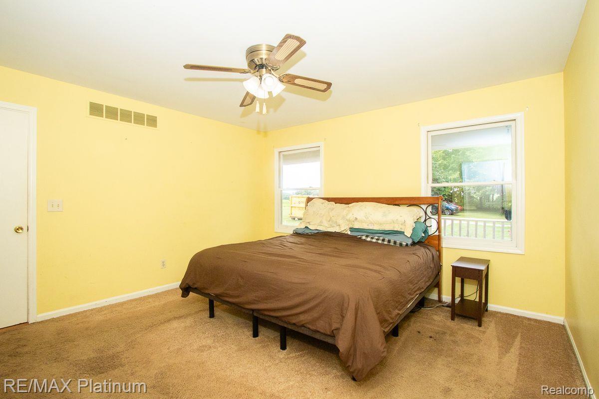 8264 Green Road Fenton, MI 48430 - Photo 12 of 40 Primary Bedroom