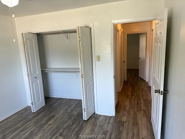 $1,125 | 2413 Long Drive, Unit B, Bryan, TX 77802