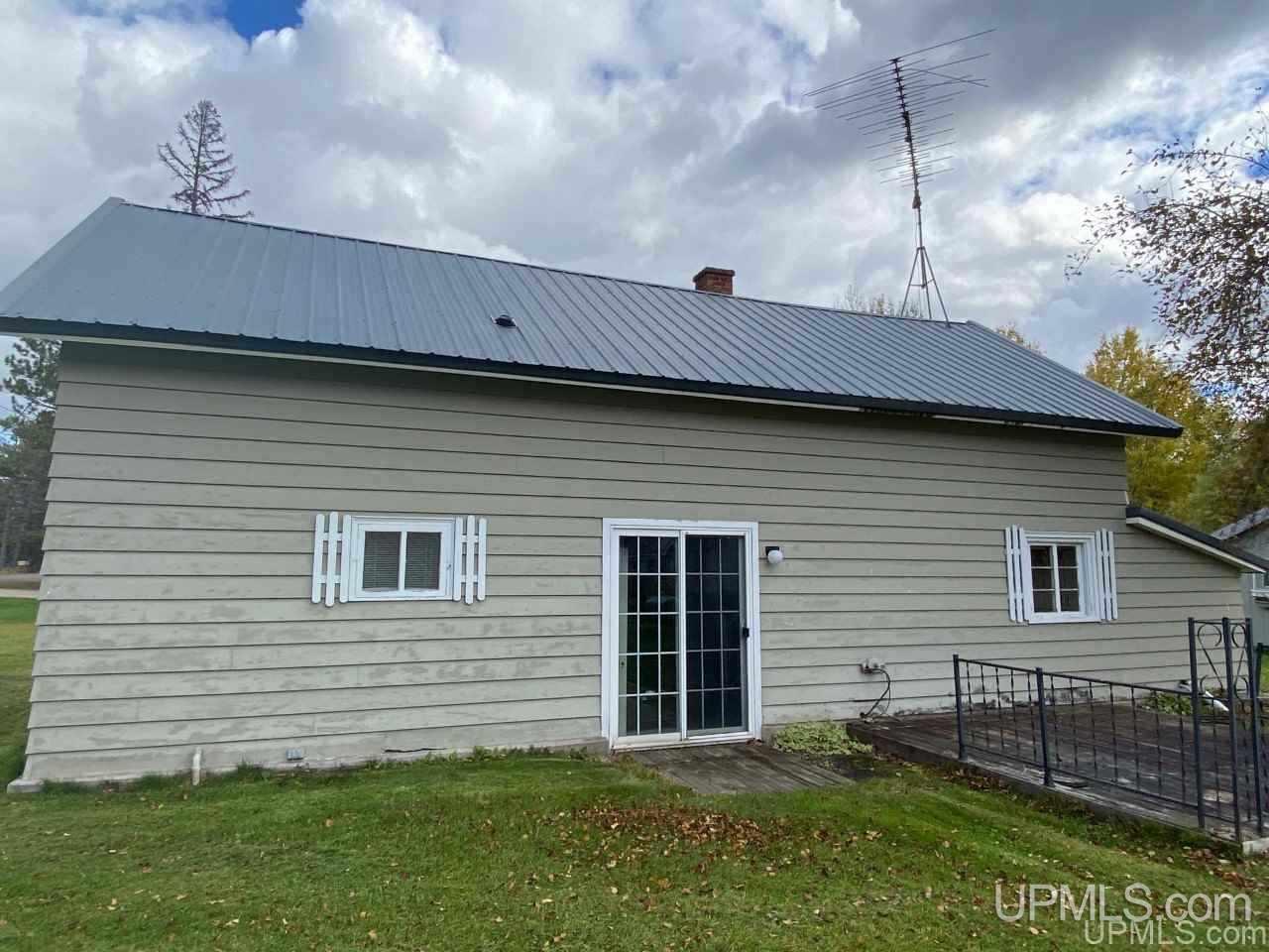 26205 Portage Entry Road Chassell, MI 49916 - Photo 3 of 21 Gallery Image 3