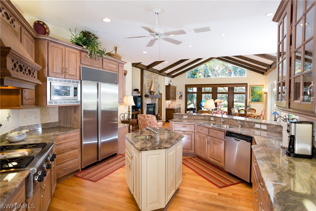 2939 Wulfert Road Sanibel, FL 33957 - Photo 6 of 24 Gallery Image 6