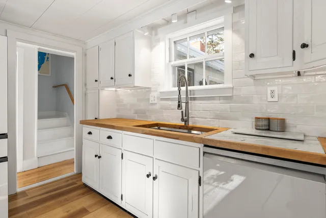 $595,000 | 56 Highway 32, Bristol, ME 04554