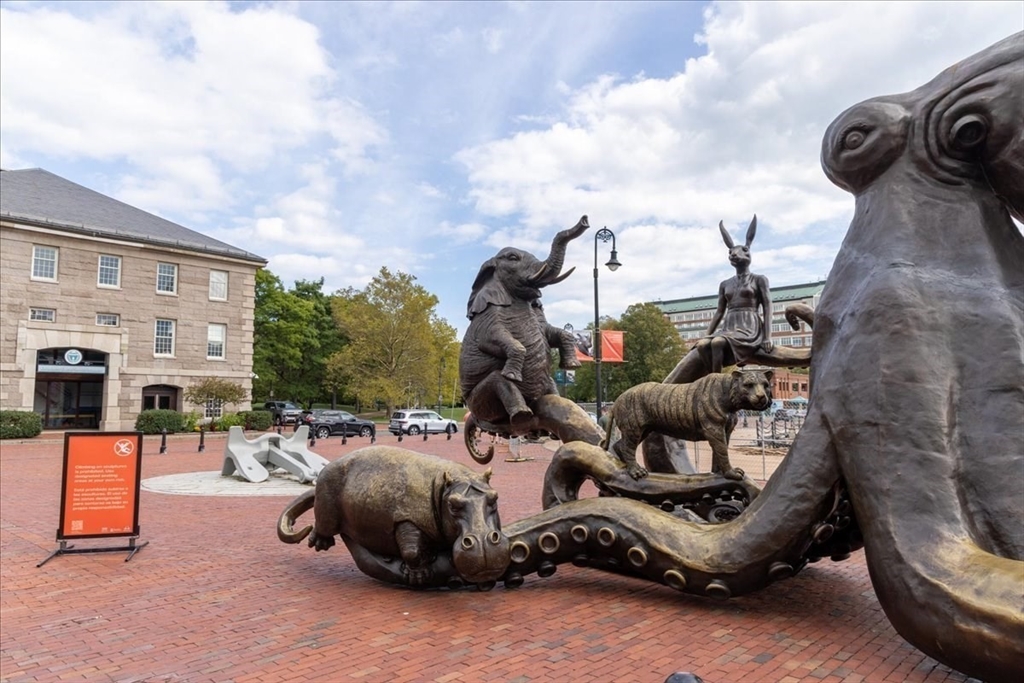 42 8th Street, Unit 5316 Boston, MA 02129 - Photo 38 of 39 a bike parked in front of a building