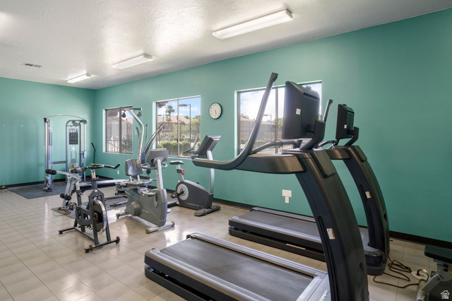 860 South Village Road, Unit O8 St. George, UT 84770 - Photo 28 of 37