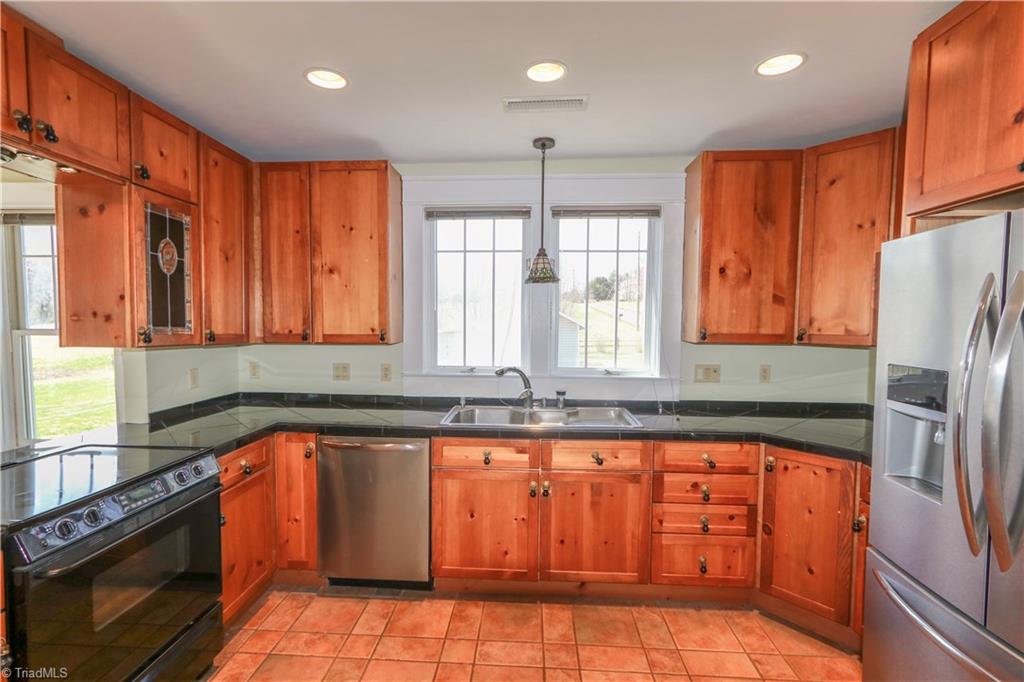 2280 Murray Road State Road, NC 28676 - Photo 21 of 30 Gallery Image 21