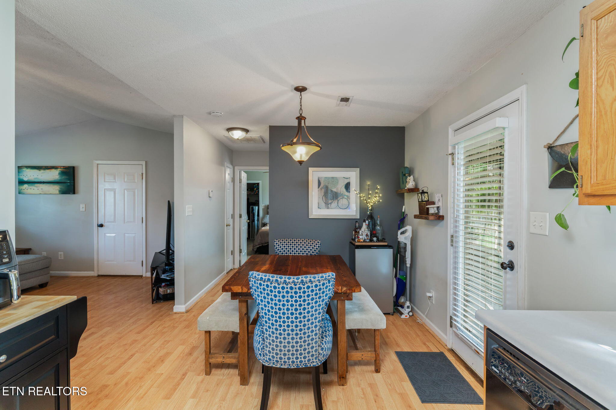 7527 Wheatmeadow Road Corryton, TN 37721 - Photo 13 of 33 Dining Room/Eat In Kitchen