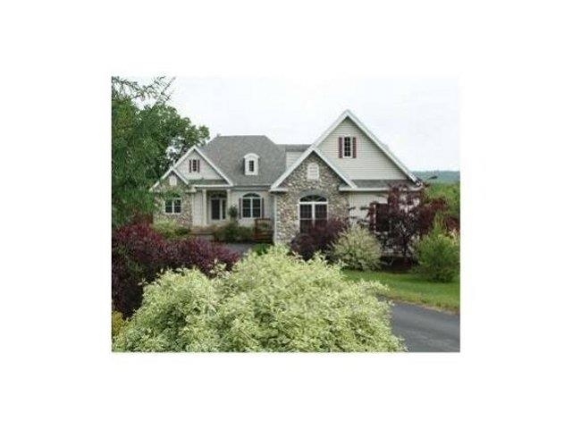 287 Hoit Road Concord, NH 03301 - Photo 2 of 33