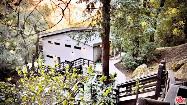$9,000 | 19562 Cave Way, Topanga, CA 90290