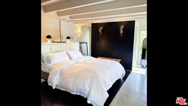 $8,500 | 19562 Cave Way, Topanga, CA 90290