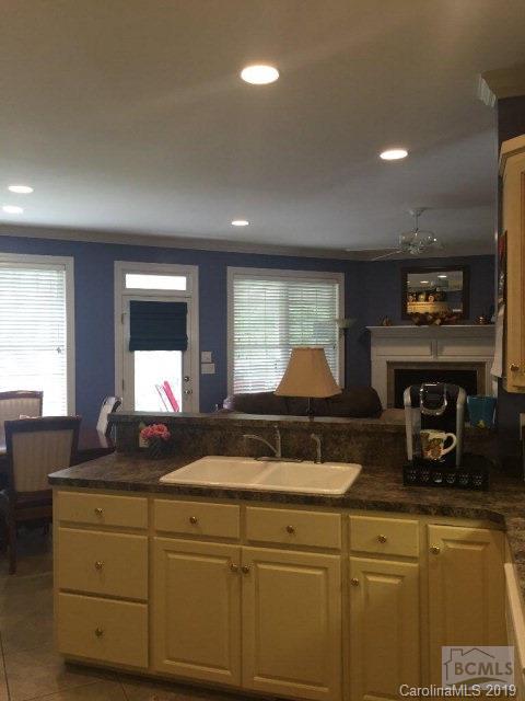 203 Vfw Road Morganton, NC 28655 - Photo 7 of 20 Gallery Image 7