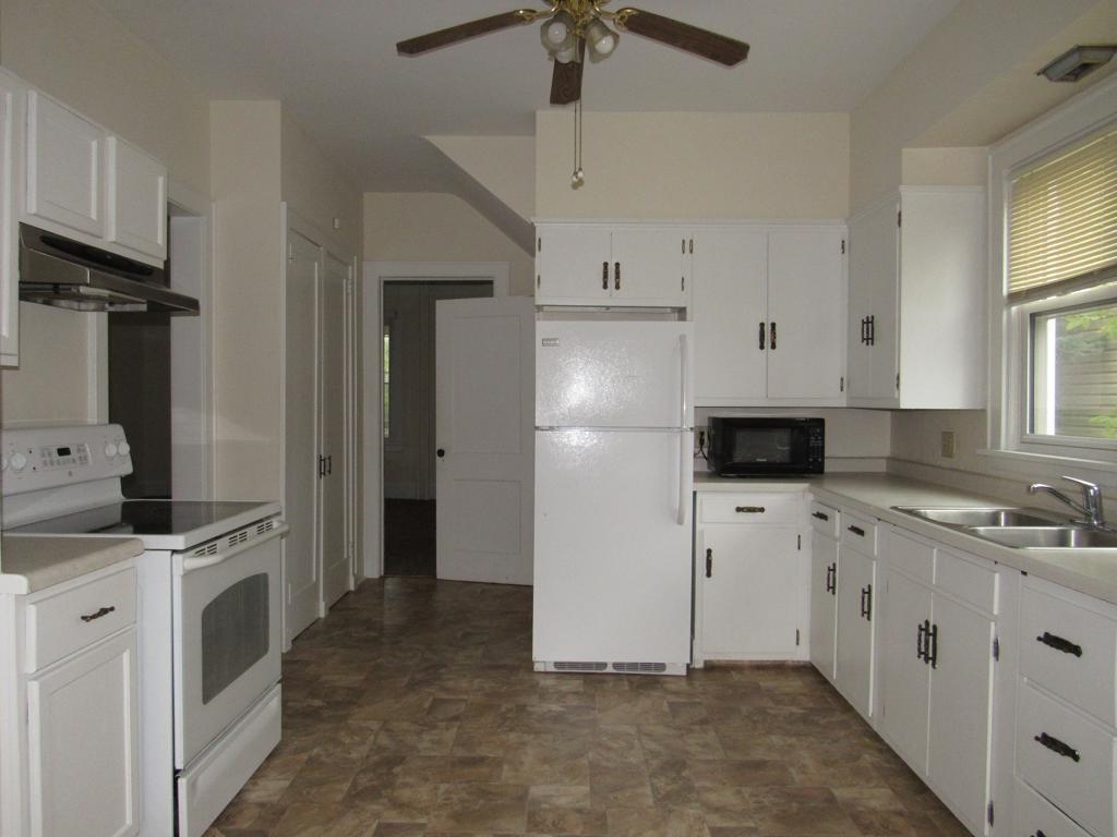 1124 North 17th Street Superior, WI 54880 - Photo 11 of 39