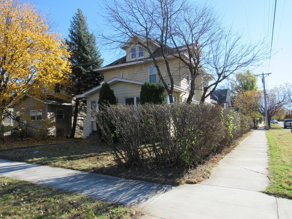 1124 North 17th Street Superior, WI 54880 - Photo 2 of 39