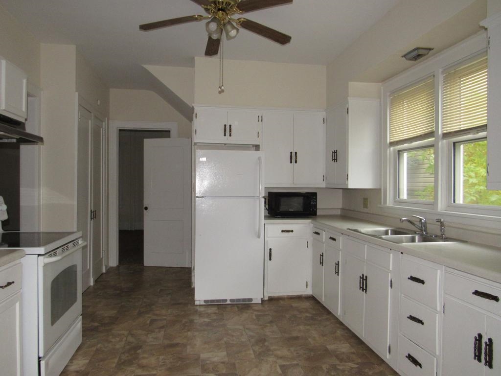 1124 North 17th Street Superior, WI 54880 - Photo 10 of 39