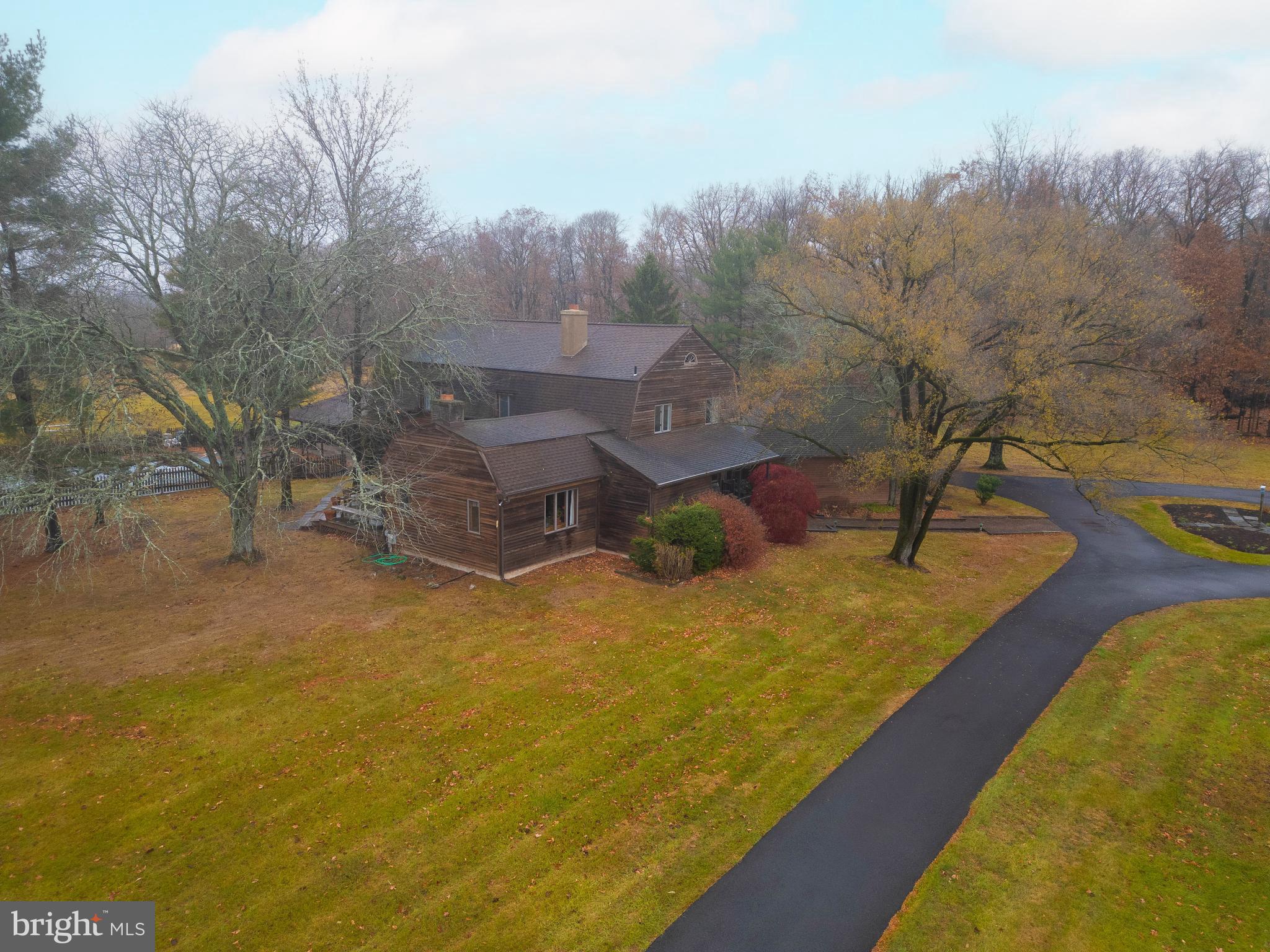 862 Deep Run Road Perkasie, PA 18944 - Photo 4 of 35 Gallery Image 4