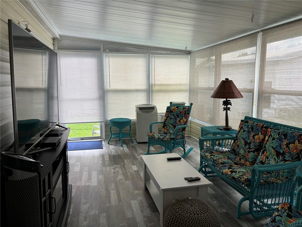 1001 Starkey Road, Unit 671 Largo, FL 33771 - Photo 18 of 40 Air Conditioned Florida Room