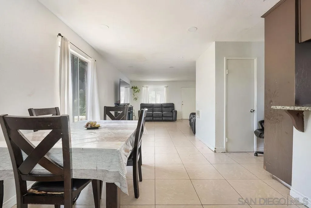8166 Paradise Valley Court Spring Valley, CA 91977 - Photo 27 of 64