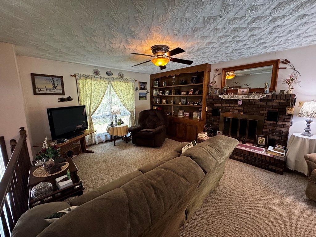 1753 Scratch Gravel Road Marion, VA 24354 - Photo 5 of 58 Gallery Image 5