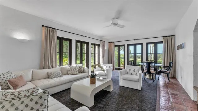 $3,500,000 | 2300 North Scenic Highway, Unit 40, Lake Wales, FL 33898