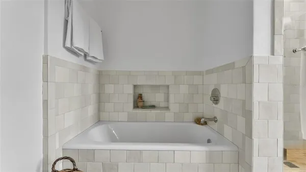 $3,500,000 | 2300 North Scenic Highway, Unit 40, Lake Wales, FL 33898