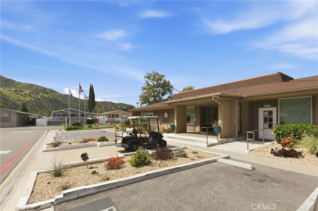 4901 Green River Road, Unit 153 Corona, CA 92878 - Photo 45 of 55 Community center