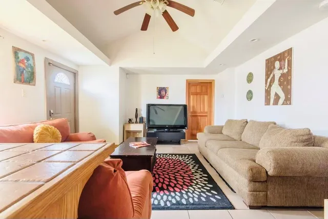 $2,150 | 4329 Pauger Street, New Orleans, LA 70122