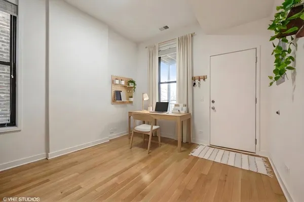 $3,300 | 1022 North Ashland Avenue, Unit 2, Chicago, IL 60622