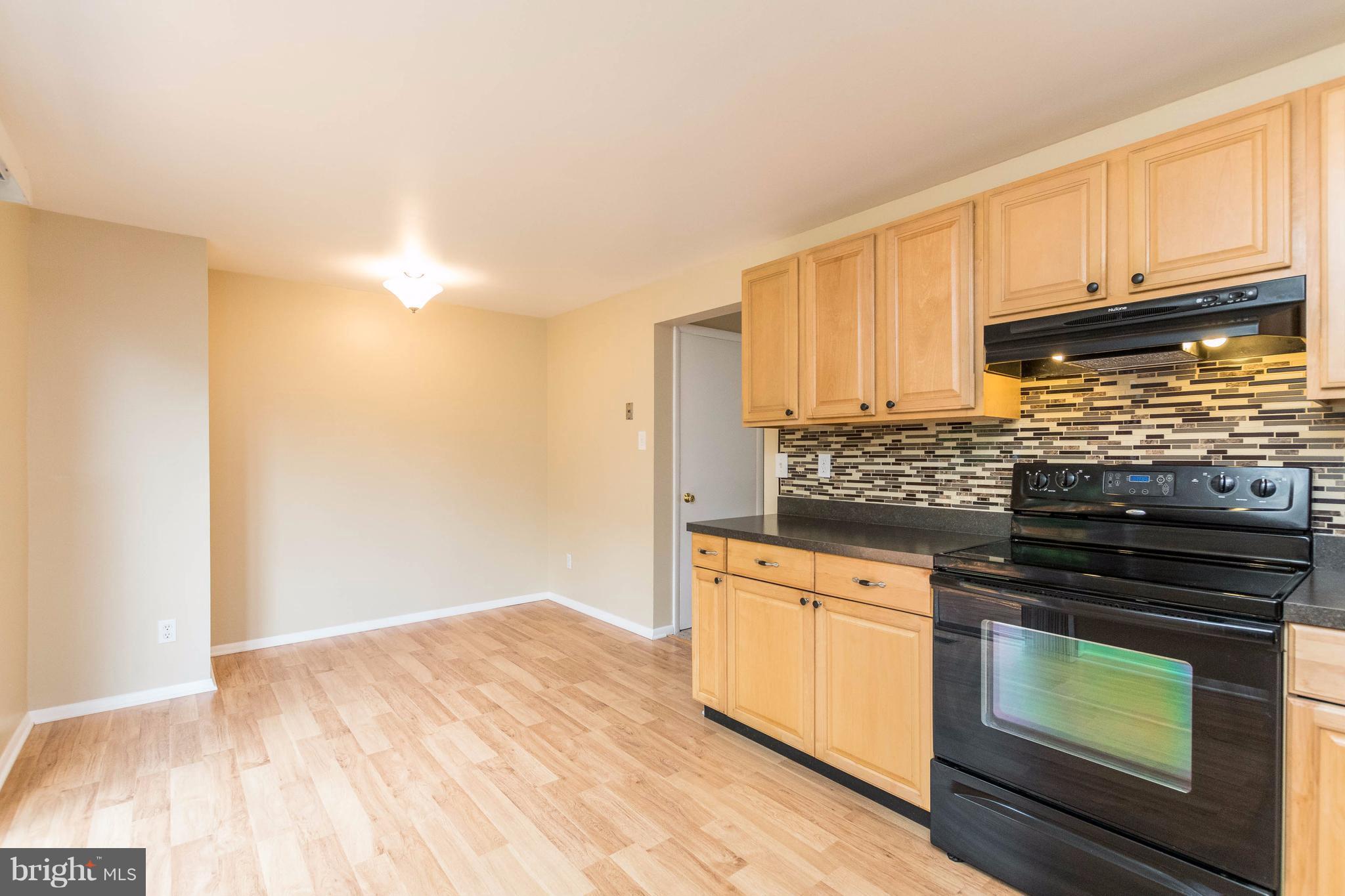 2041 Wintergreen Place Rosedale, MD 21237 - Photo 11 of 30 Large Eating Area Adjacent to Kitchen