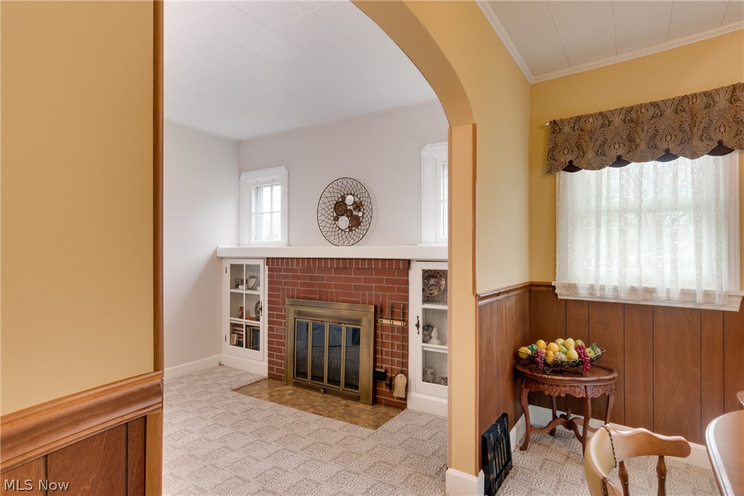 7579 Little Mountain Road Mentor, OH 44060 - Photo 10 of 33 Built ins flank the fireplace