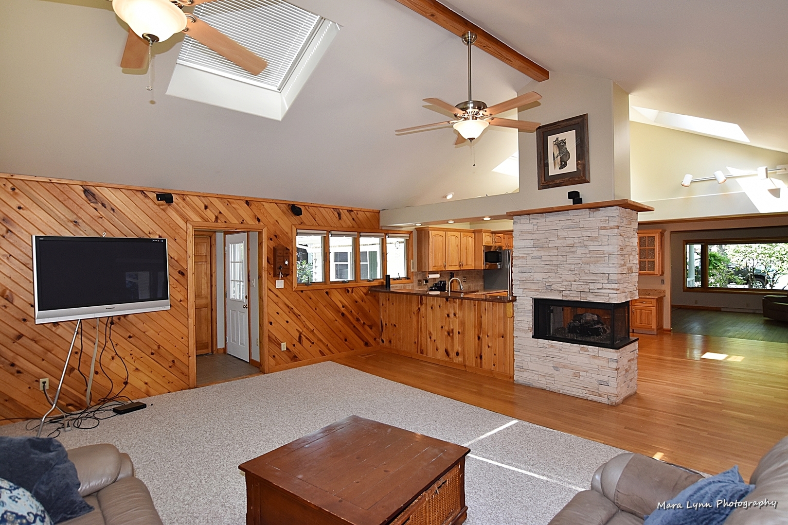 2212 Rockwell Road Aurora, IL 60506 - Photo 13 of 47