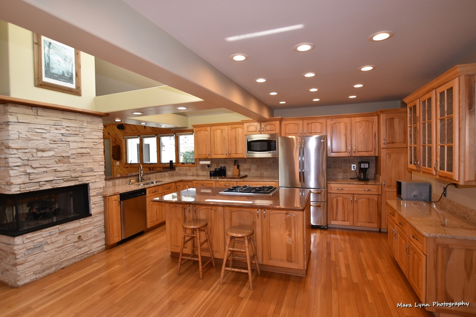 2212 Rockwell Road Aurora, IL 60506 - Photo 3 of 47