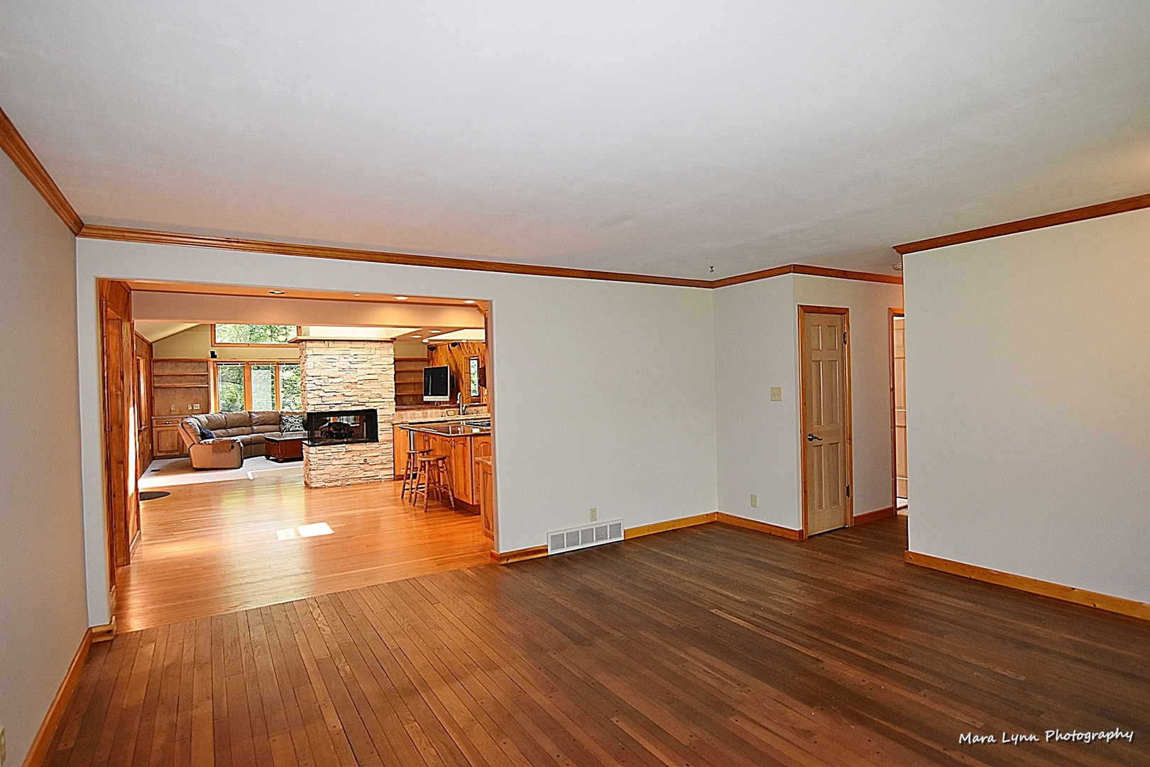 2212 Rockwell Road Aurora, IL 60506 - Photo 7 of 47