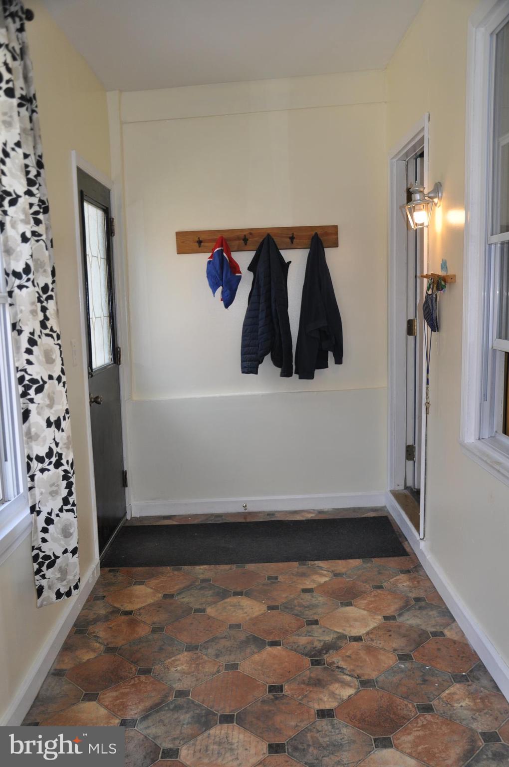 334 Ridgeway Street Gloucester City, NJ 08030 - Photo 2 of 26 Gallery Image 2