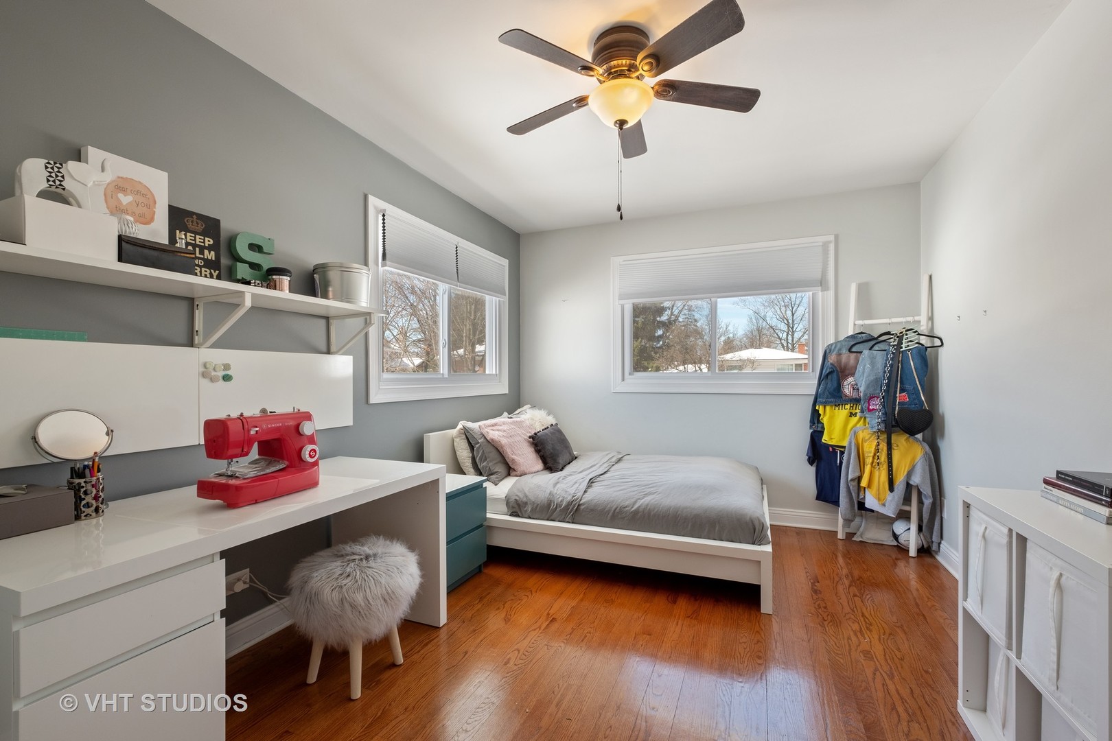 1021 Knollwood Road Deerfield, IL 60015 - Photo 10 of 20 a bedroom with furniture and a wooden floor