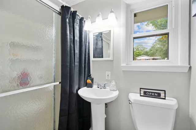 $420,000 | 301 Clebourne Avenue, Chickamauga, GA 30707