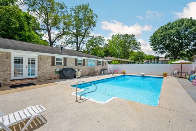 $420,000 | 301 Clebourne Avenue, Chickamauga, GA 30707