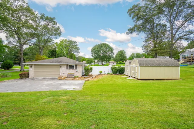 $420,000 | 301 Clebourne Avenue, Chickamauga, GA 30707