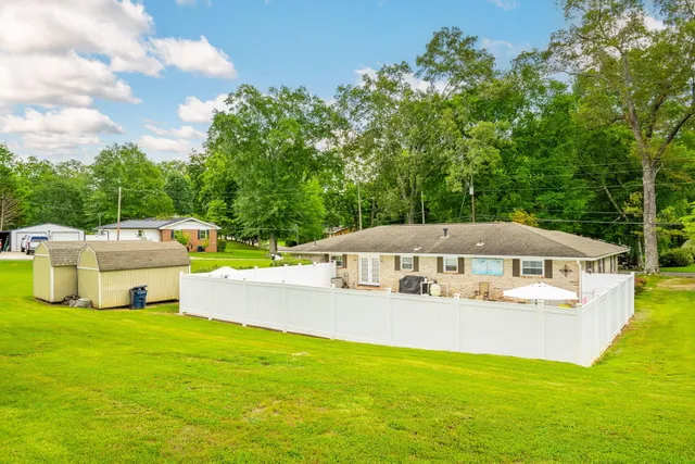 $420,000 | 301 Clebourne Avenue, Chickamauga, GA 30707