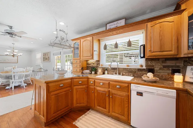 $420,000 | 301 Clebourne Avenue, Chickamauga, GA 30707